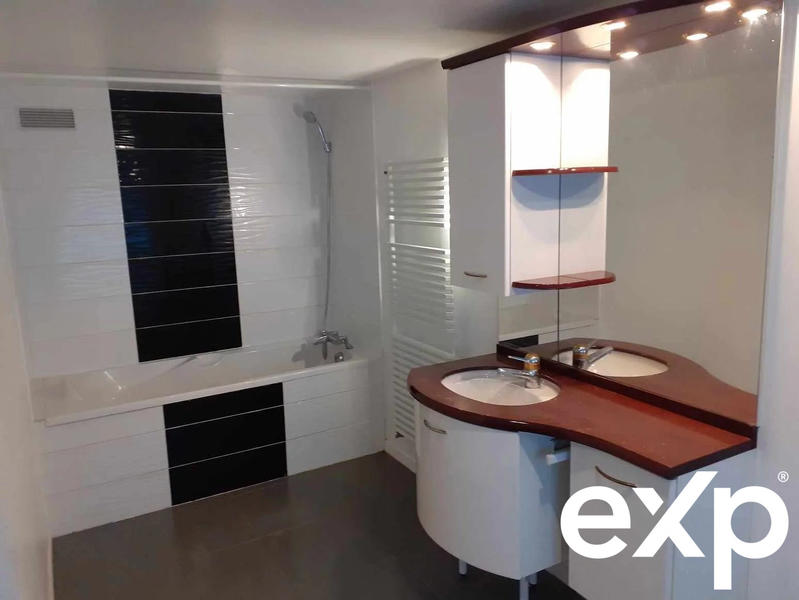 Appartement - 70 m² - 3 pièces