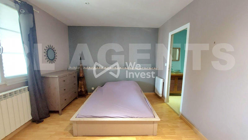 Maison - 177 m² - 9 pièces