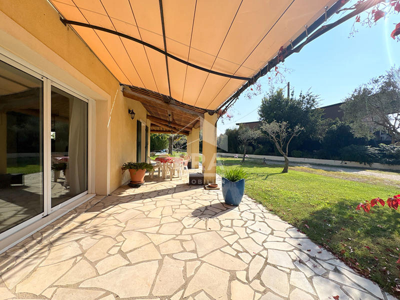 Maison - 163 m² - 6 pièces