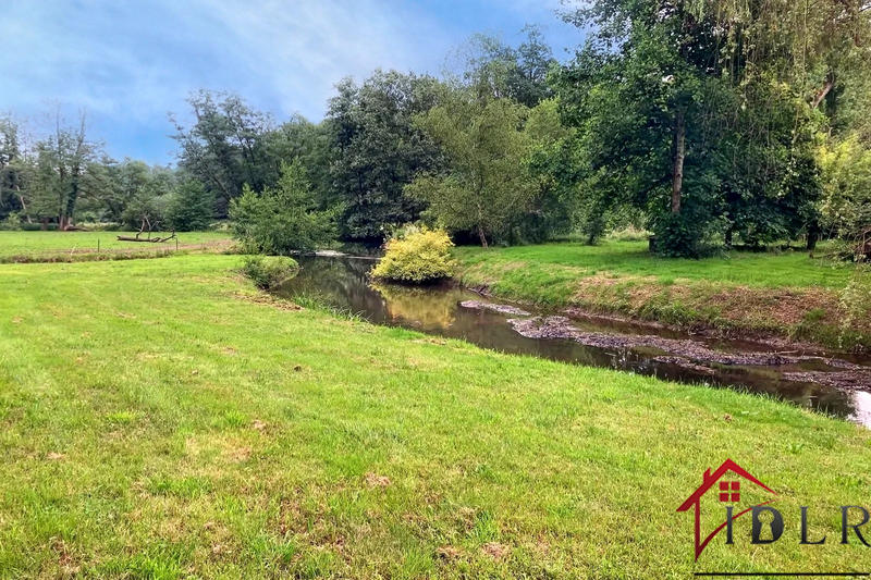 Maison - 300 m² - 7 pièces