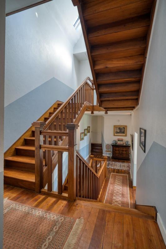 Propriété - 650 m² - 8 pièces