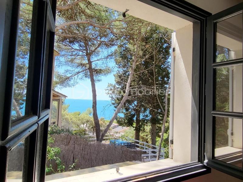 Propriété - 222 m² - 6 pièces