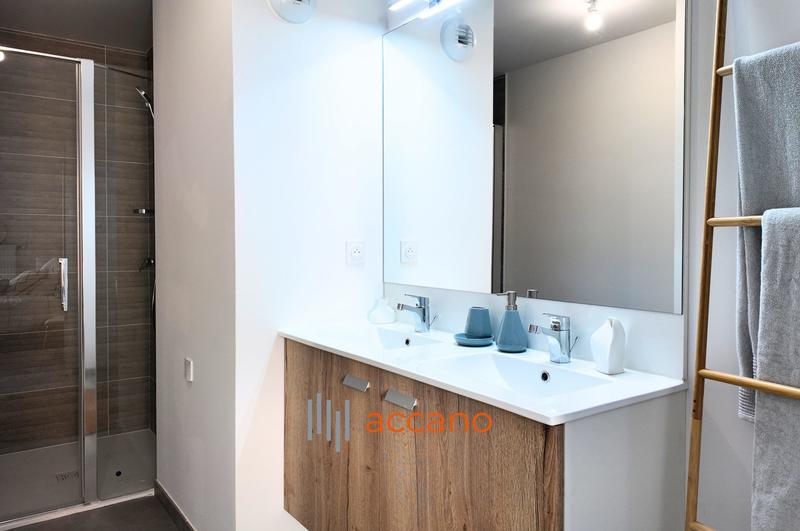 Appartement - 94 m² - 4 pièces