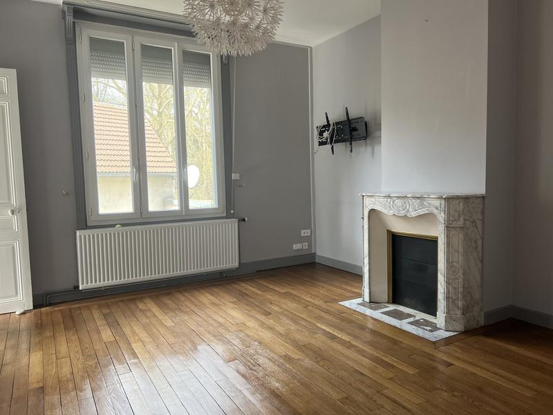 Maison - 212 m² - 6 pièces