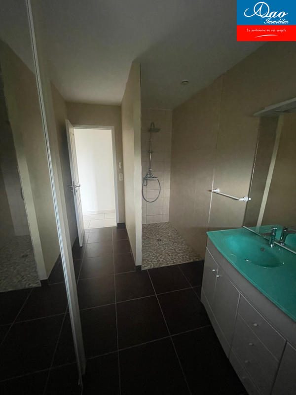 Maison - 166 m² - 8 pièces