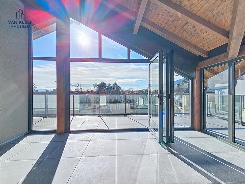 Appartement - 101 m² - 4 pièces