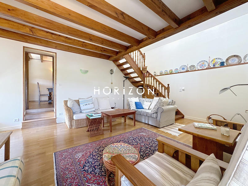 Maison ancienne - 167 m² - 8 pièces