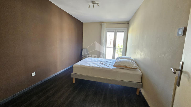 Appartement - 87 m² - 5 pièces