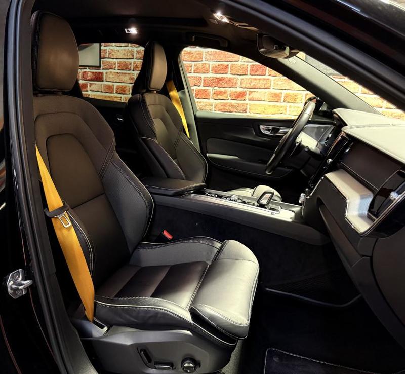 Volvo Xc60 T8 Twin Engine 390 R-Design Geartronic