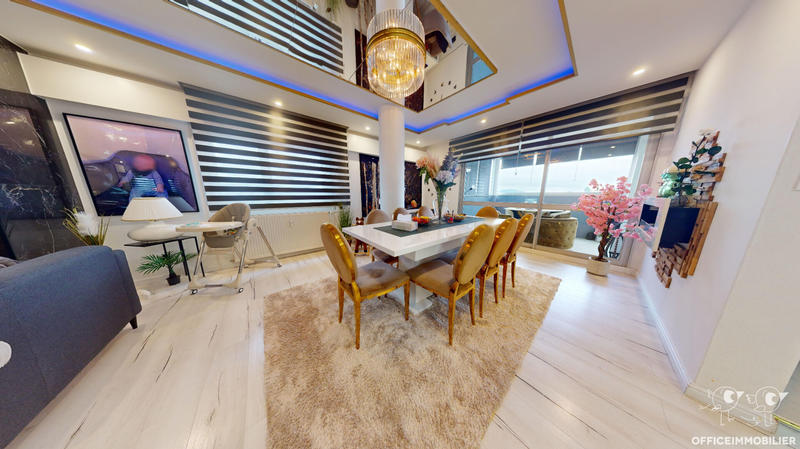 Appartement - 105 m² - 4 pièces