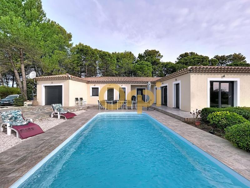 Villa - 208 m² - 4 pièces