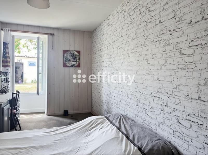 Maison - 260 m² - 10 pièces