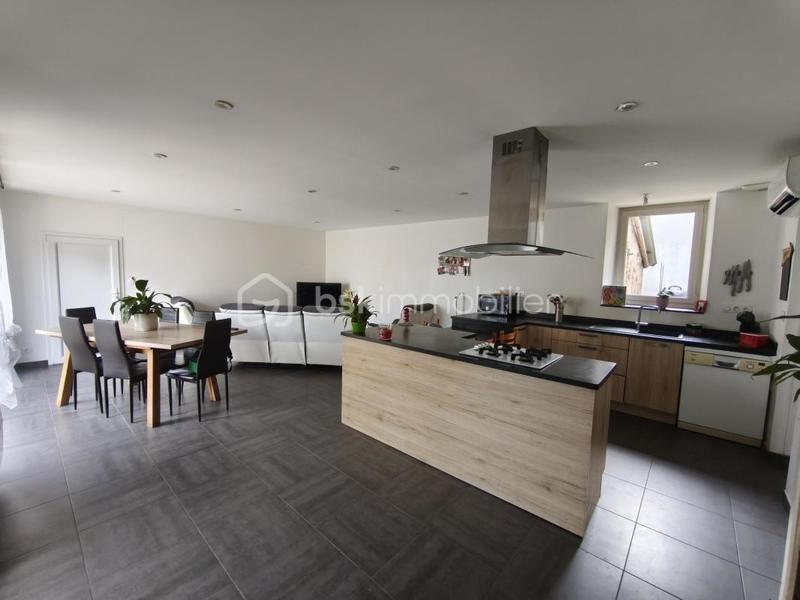 Maison - 106 m² - 5 pièces