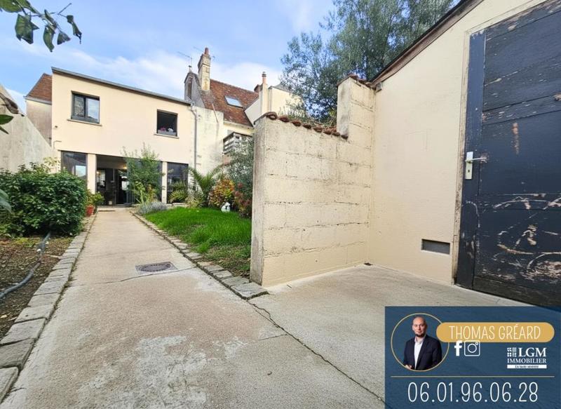 Maison - 137 m² - 5 pièces