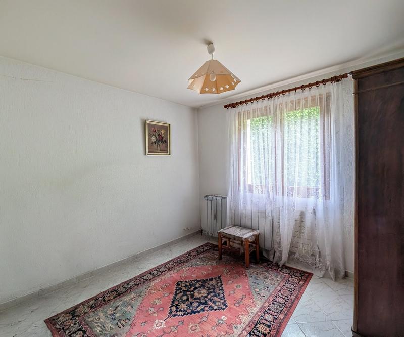 Maison - 201 m² - 7 pièces