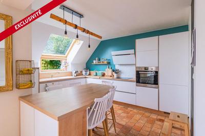 Maison traditionnelle - 147 m² - 7 pièces