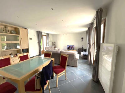 Maison - 182 m² - 6 pièces