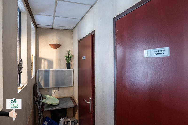 Fonds de commerce - Magasins - 100 m²