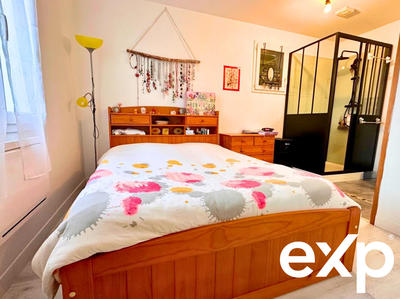 Maison - 170 m² - 9 pièces