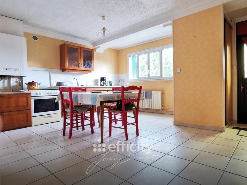 Maison - 100 m² - 5 pièces