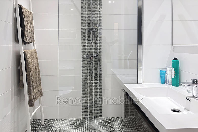 Appartement - 97 m² - 4 pièces