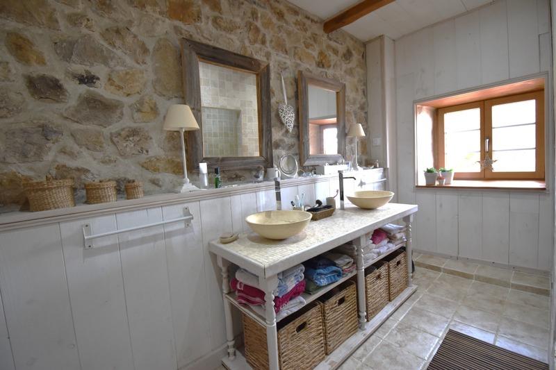 Maison en pierre - 175 m² - 5 pièces