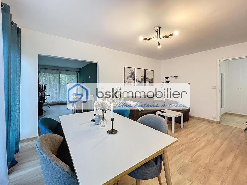 Appartement - 80 m² - 4 pièces