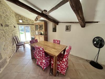 Maison traditionnelle - 117 m² - 6 pièces