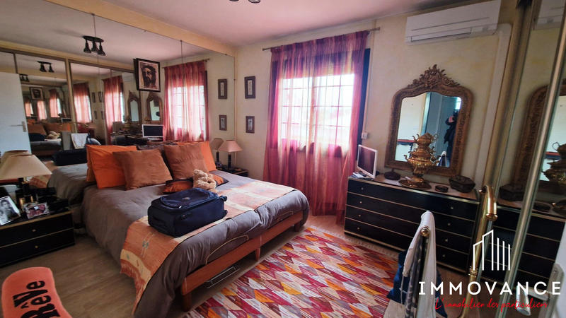 Maison - 176 m² - 7 pièces