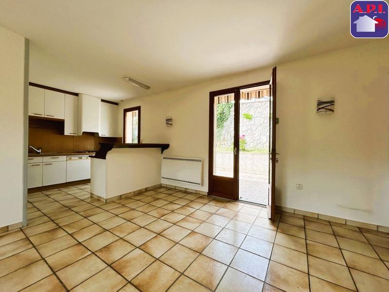 Maison - 100 m² - 6 pièces