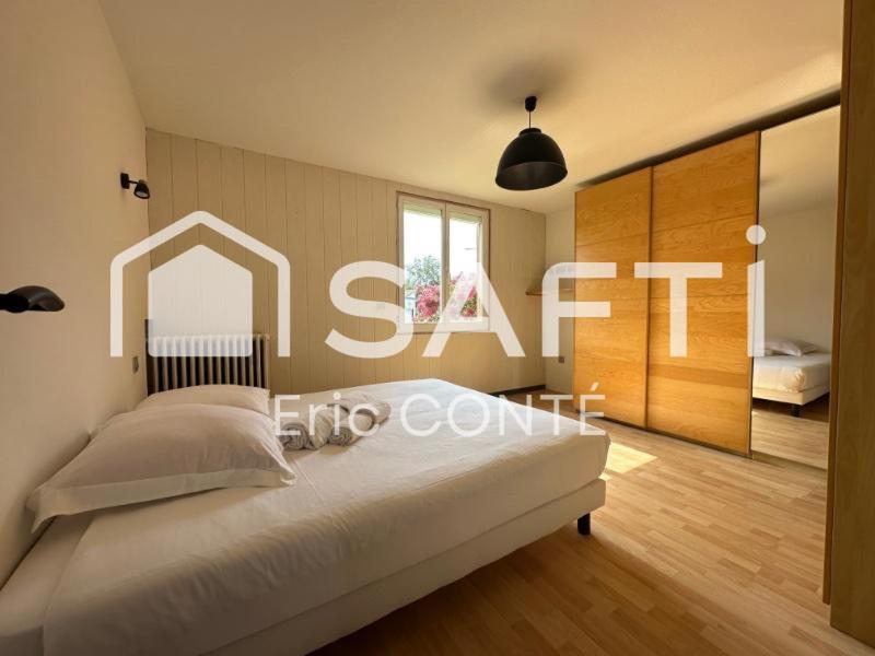 Maison - 158 m² - 8 pièces