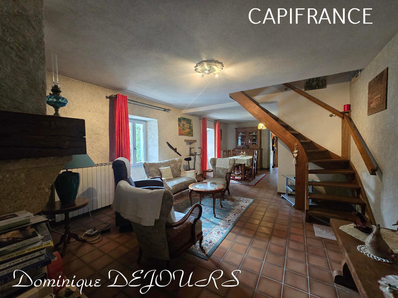 Maison - 137 m² - 4 pièces