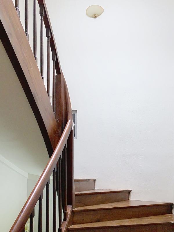 Maison - 300 m² - 12 pièces