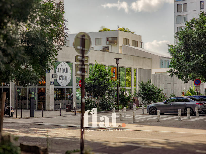 Fonds de commerce - Magasins - 327 m²