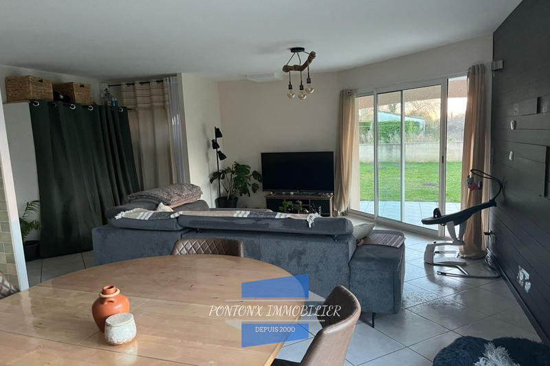 Maison - 92 m² - 5 pièces