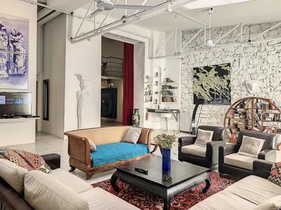 Loft - 225 m² - 6 pièces