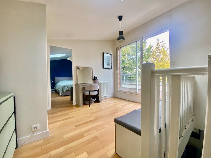 Appartement - 125 m² - 5 pièces