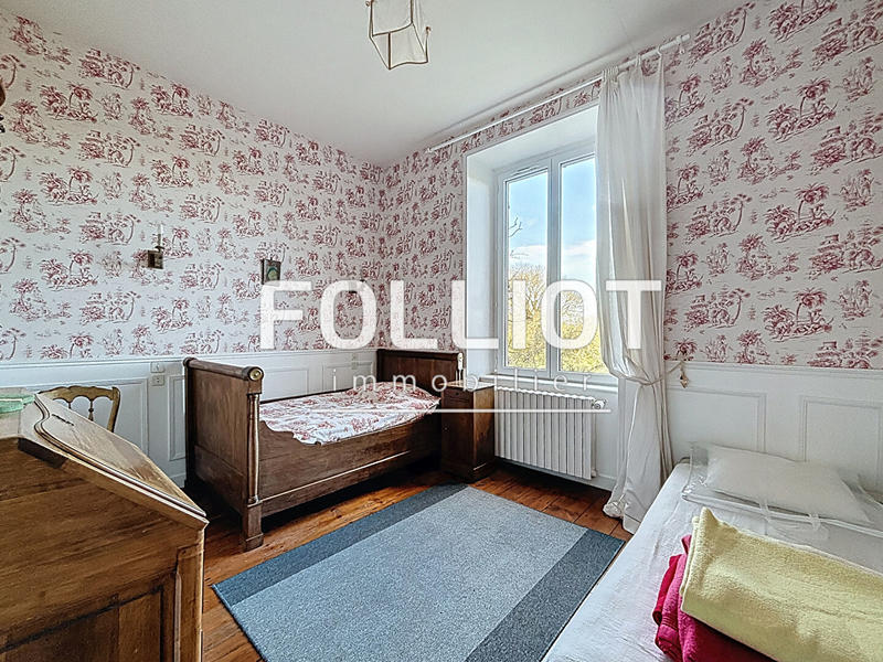 Maison - 190 m² - 8 pièces