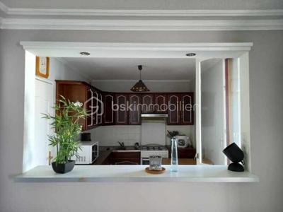 Appartement - 93 m² - 4 pièces