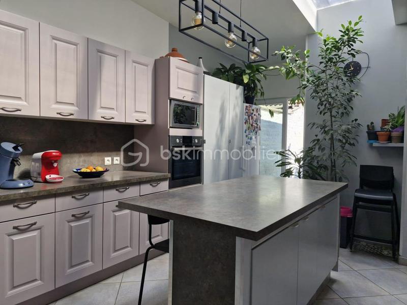 Maison - 77 m² - 5 pièces