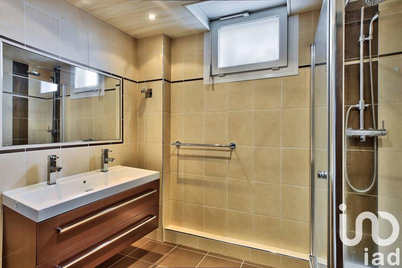 Appartement - 93 m² - 4 pièces