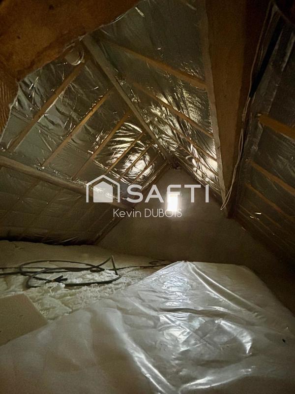 Maison - 223 m² - 7 pièces