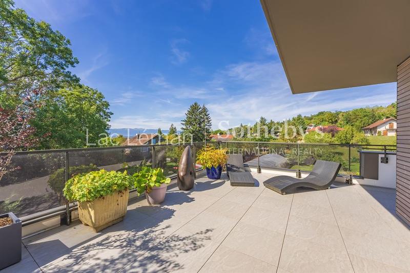 Appartement - 90 m² - 4 pièces