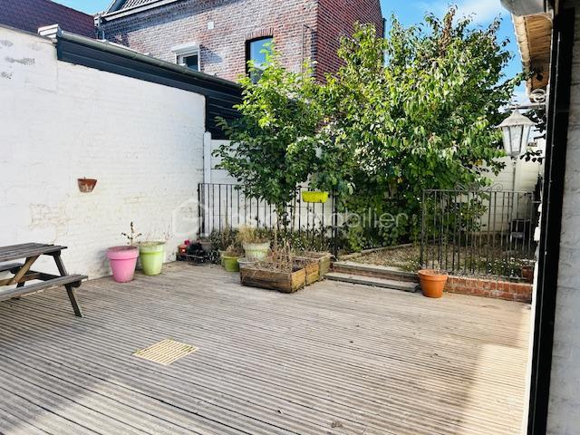 Maison de ville - 170 m² - 9 pièces