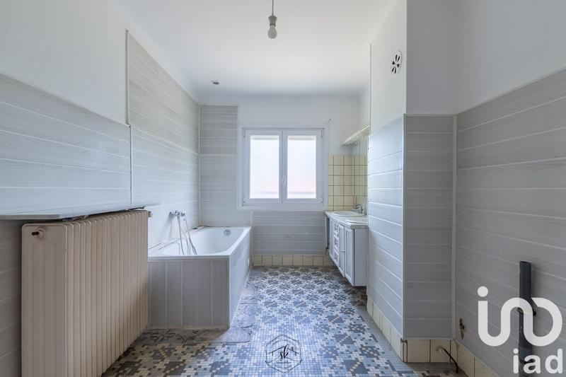 Maison - 184 m² - 7 pièces