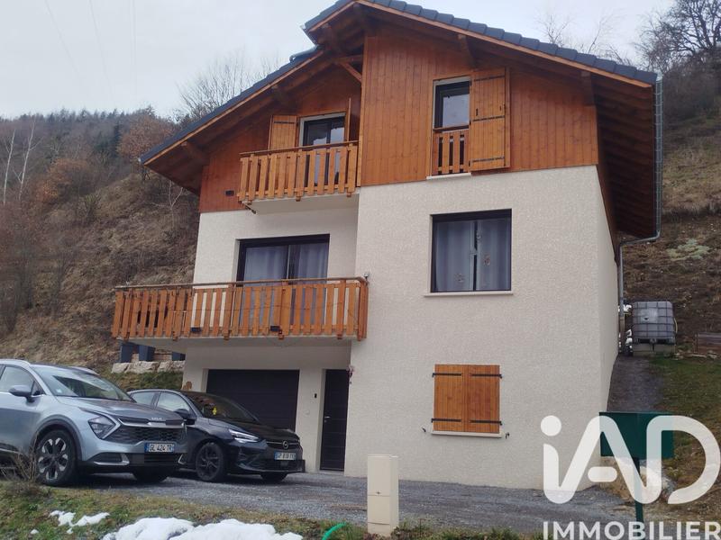Maison - 89 m² - 4 pièces