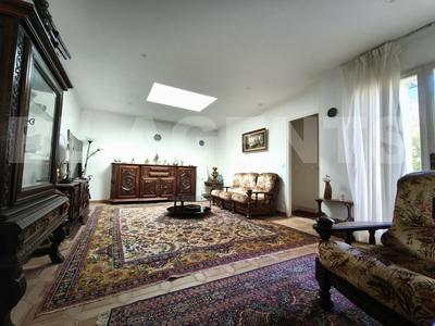 Maison - 182 m² - 5 pièces