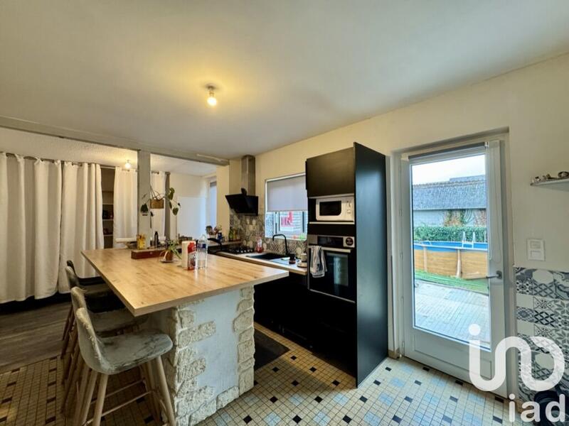 Maison - 253 m² - 7 pièces