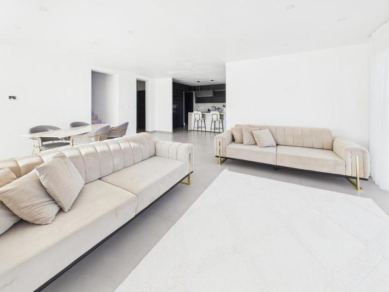 Maison - 147 m² - 6 pièces