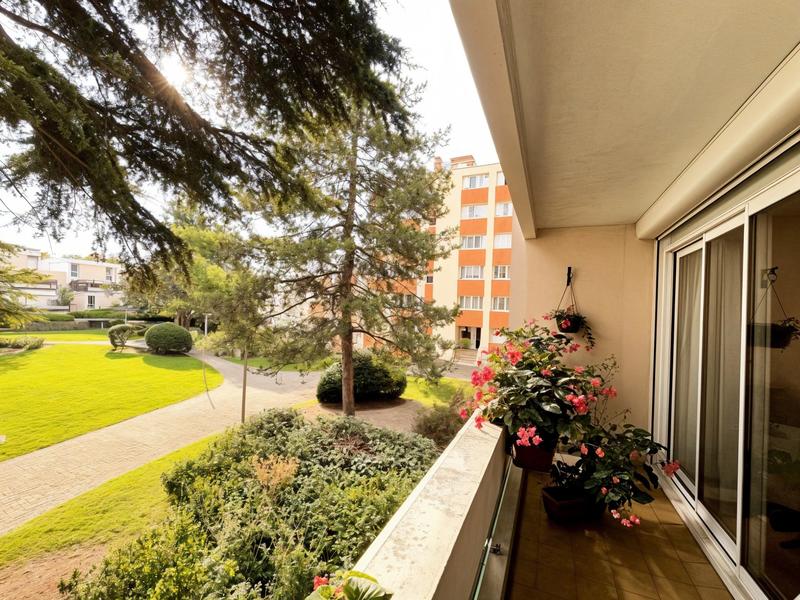 Appartement - 79 m² - 4 pièces